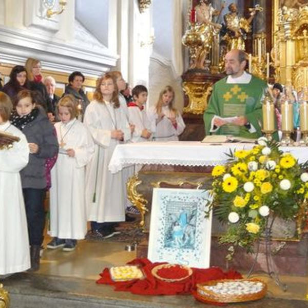 Familienmesse mit Ministrantinnenaufnahme