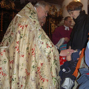 Kindersegnung bei der Visitation in St. Florian (2003)