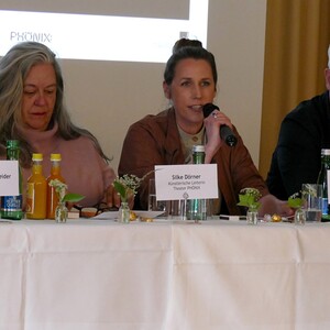 Silke Dörner, Olivia Schütz (Phönix), Christoph Blitt (Musiktheater)