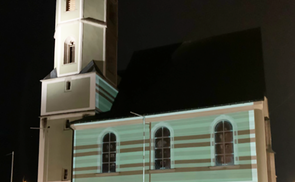Kirche als Leinwand